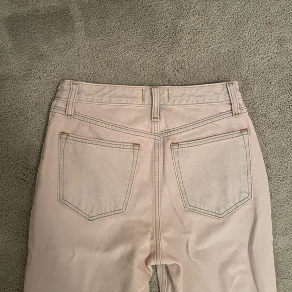 Abercrombie & Finch Pink Acid Wash Highrise Mom Jeans - Picture 4 of 8